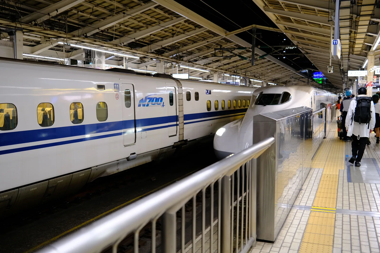 新幹線で行く都市間デートの本当の予算